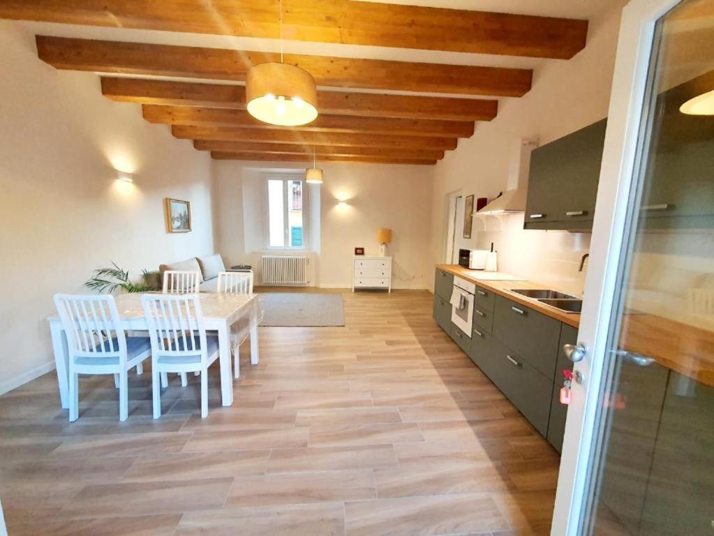 Residenza La Ruga Matilde & Eleonora Apartments Lake Verbania Extérieur photo